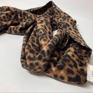 EUC Cheetah print‎ fleece infinity scarf